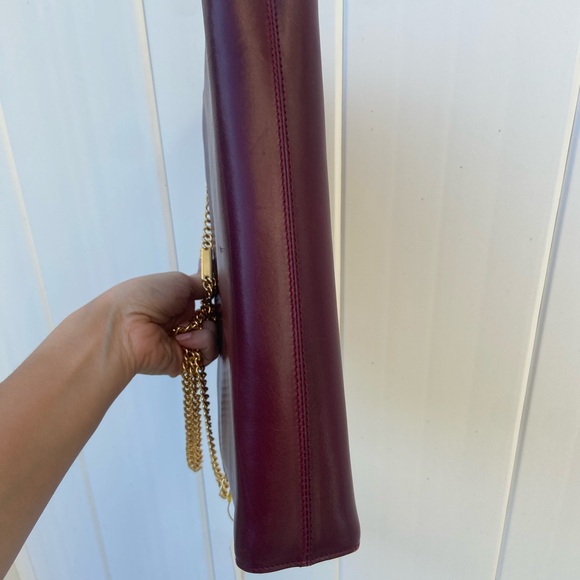 Salvatore Ferragamo Burgundy Leather Crossbody with Gold Chain - Picture 5 of 9